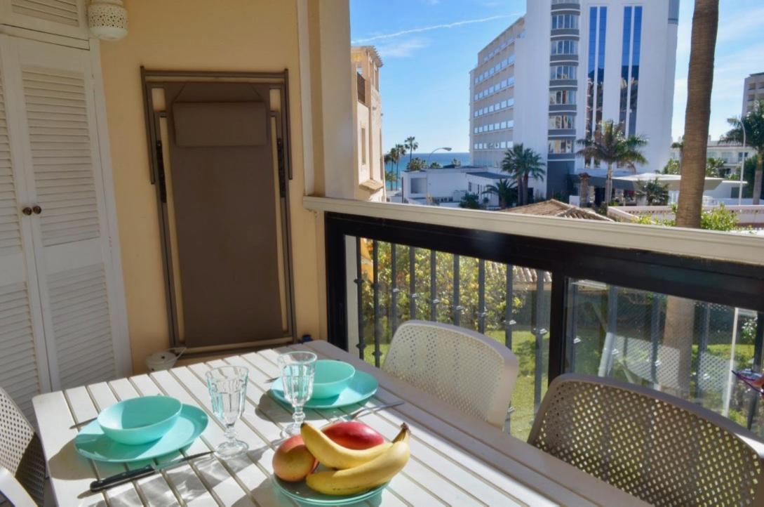 Carihuela Un Dormitorio Junto Al Mar Apartment Torremolinos Bagian luar foto