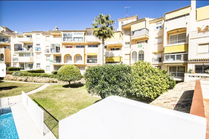 Carihuela Un Dormitorio Junto Al Mar Apartment Torremolinos Bagian luar foto