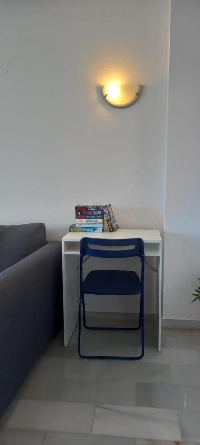 Carihuela Un Dormitorio Junto Al Mar Apartment Torremolinos Bagian luar foto